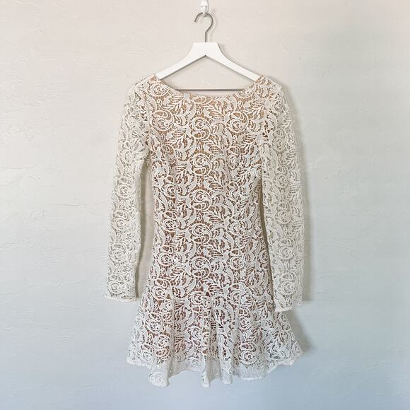 The Jetset Diaries Samba Dress in White Small - Picture 2 of 7